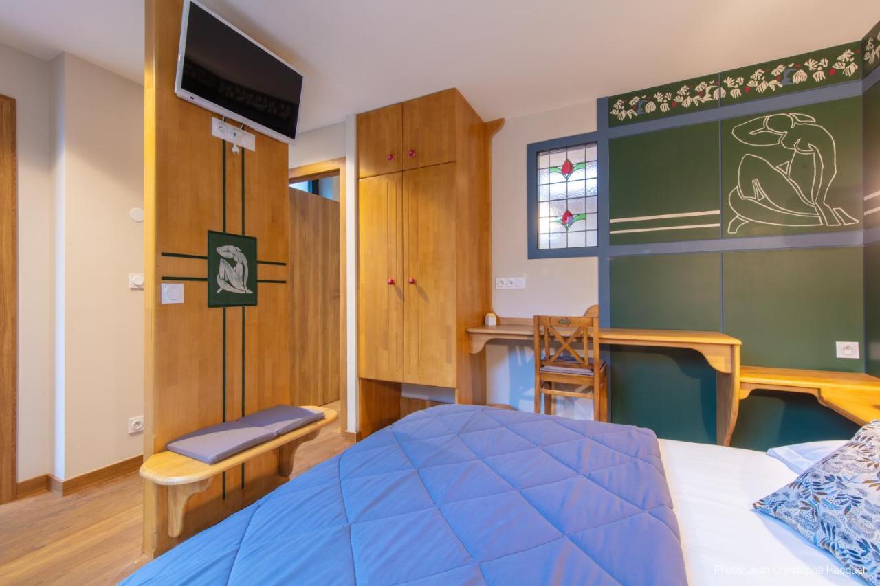 Les Patios Bed & Breakfast Ленс Екстериор снимка